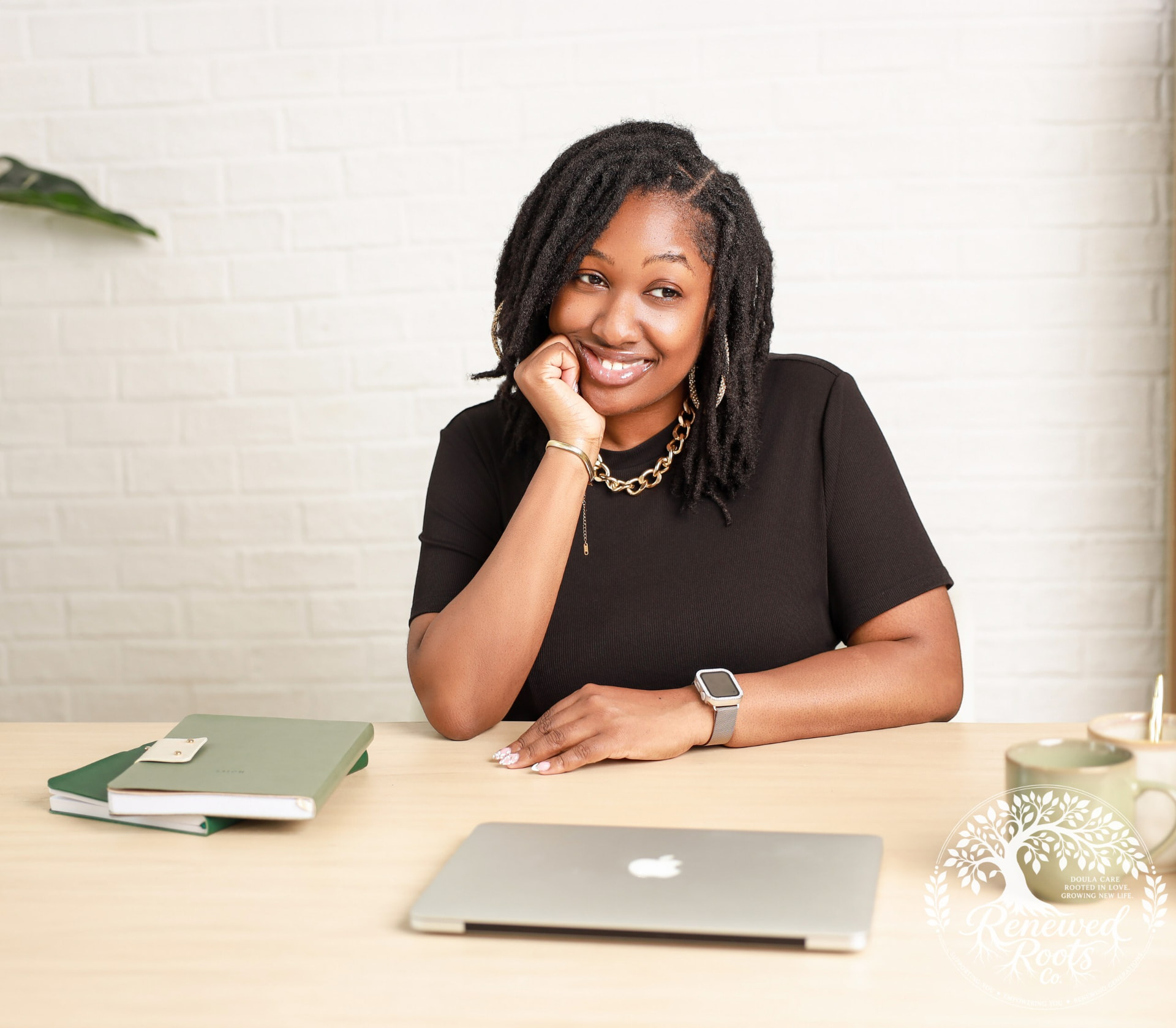 Eliana, doula and women's wellness practitioner